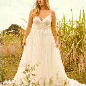 Rebecca Ingram Wedding Gown